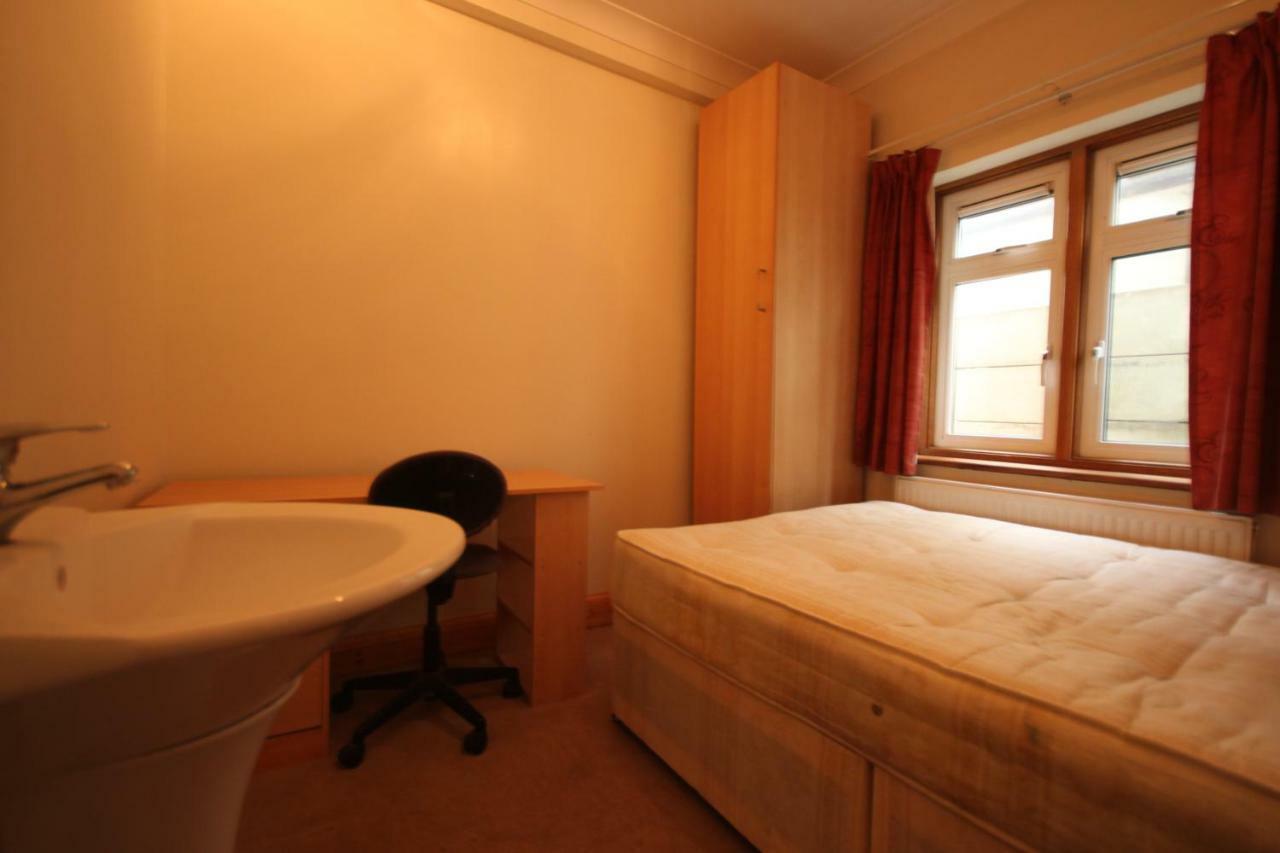 Bed and Breakfast Draycott Лондон Екстер'єр фото